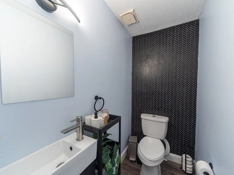180 Main St #6109 — Photo 7