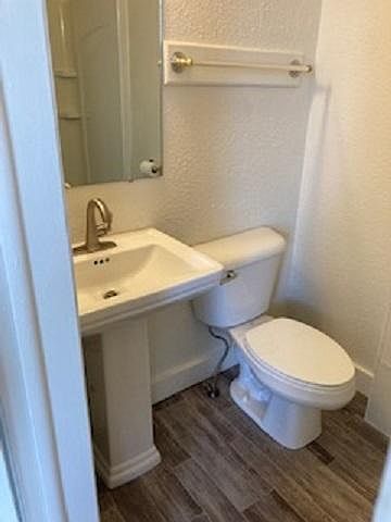 2nd image of 901 White St #3