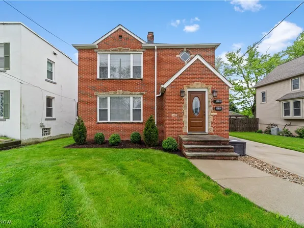 2880 Wooster Rd, Rocky River, OH 44116