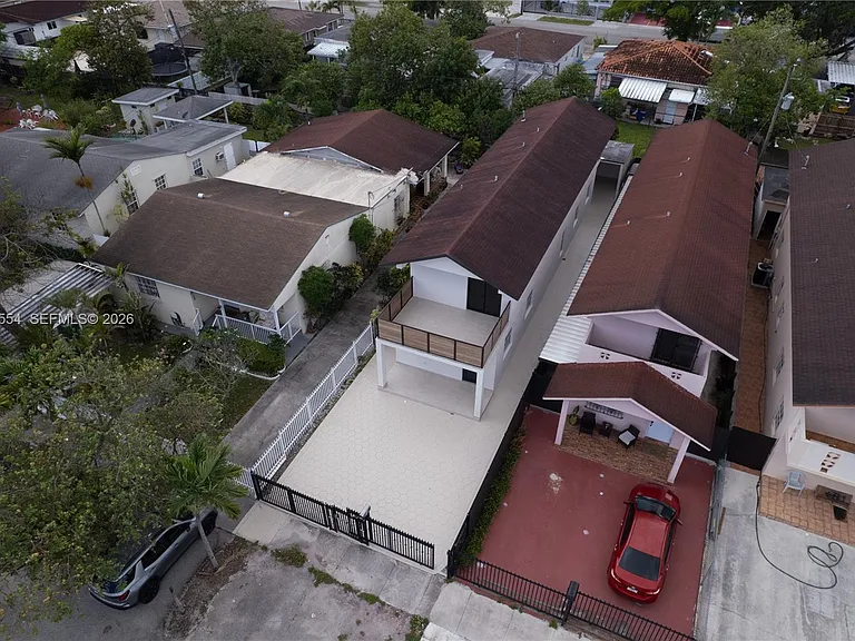 370 Flagami Blvd — Photo 53