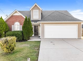 1137 Phelissa Dr, La Vergne, TN 37086