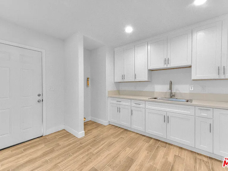 2820 Liberty Blvd #D — Photo 5