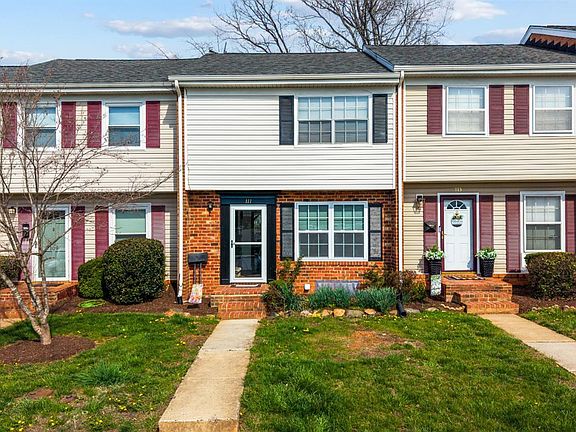 2nd image of 111 Kettering Ln