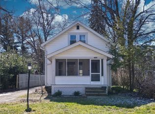 460 Walters Rd, Chagrin Falls, OH 44022