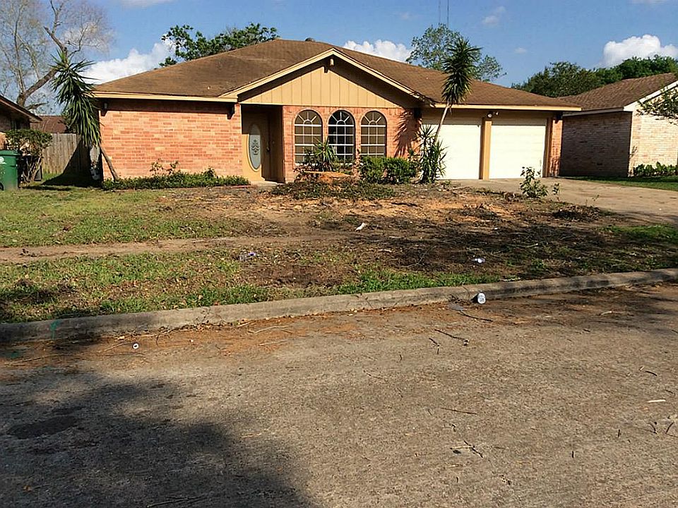 1st image of 16715 Quail Run Dr