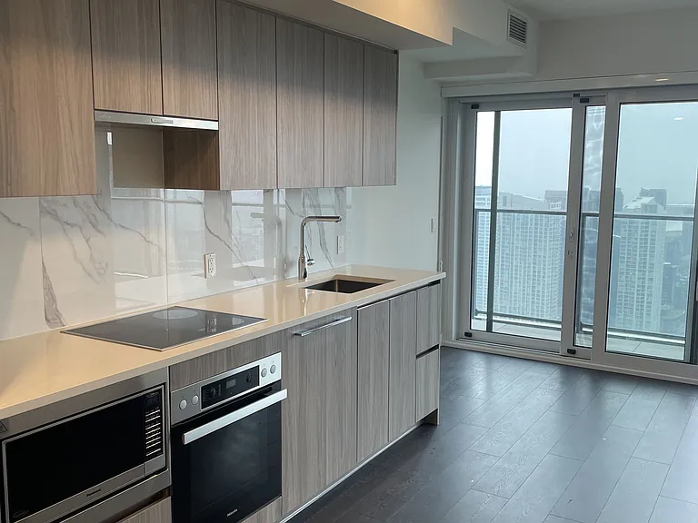 3 Concord Cityplace Way #5215 — Photo 1