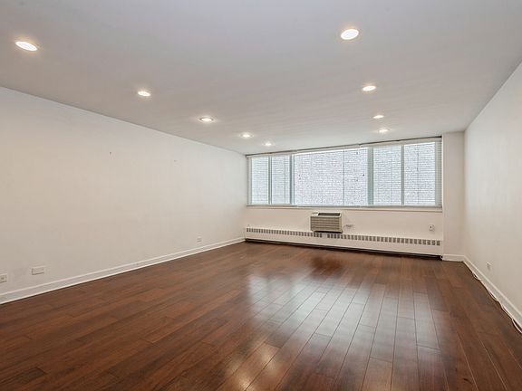 4th image of 1516 Hinman Ave APT 410