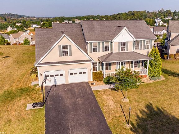 4th image of 255 Citrine Ct