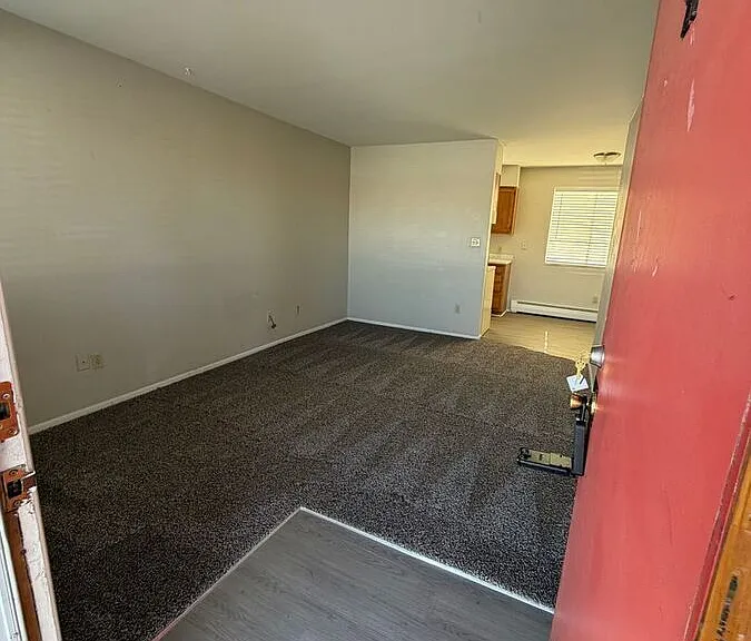 Keri Lyn Apartments — Photo 7