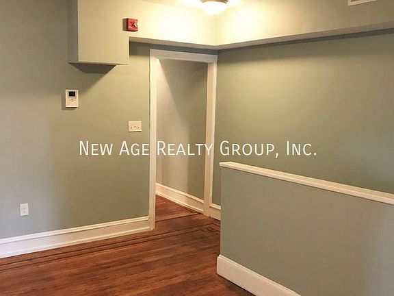 5th image of 244 W Girard Ave #2