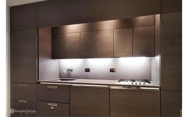 Rented by Douglas Elliman | media 27