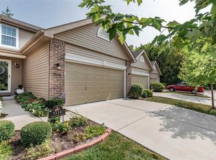 5114 Tesson Gardens Ct, Saint Louis, MO 63128