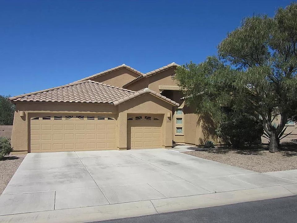 1st image of 11068 W Caracara Dr