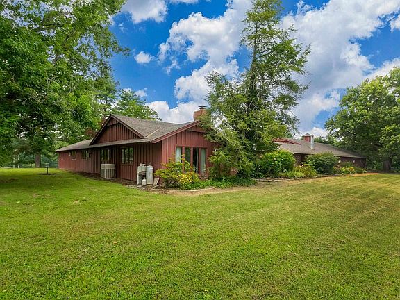 3rd image of 73 Minetree Ln
