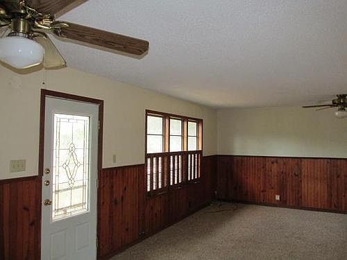 2nd image of 2176 Old Houston Hwy