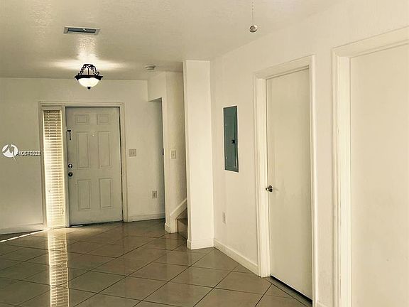 3rd image of 2170 NE 167th St #1103