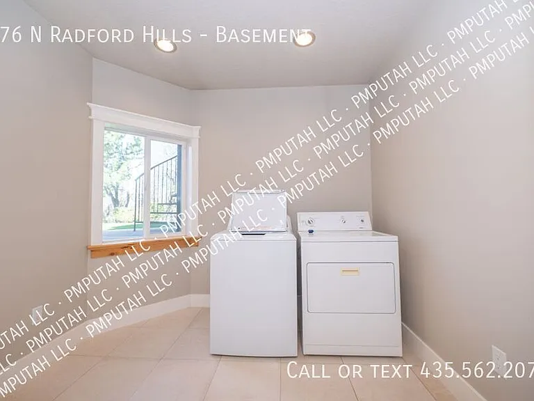 876 N Radford Ln #BASEMENT — Photo 11