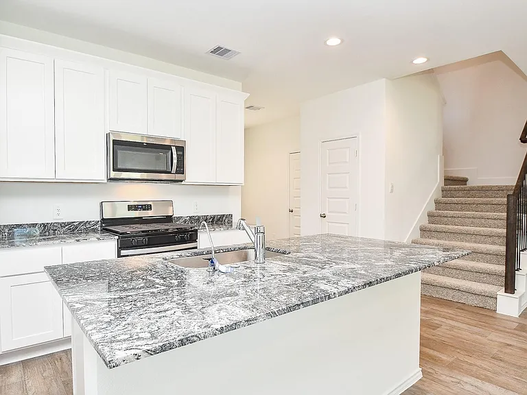 2720 Bryan Grove Ln — Photo 11