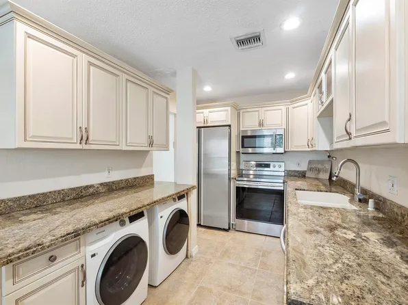 1020 Citrus Way APT 101, Delray Beach, FL 33445