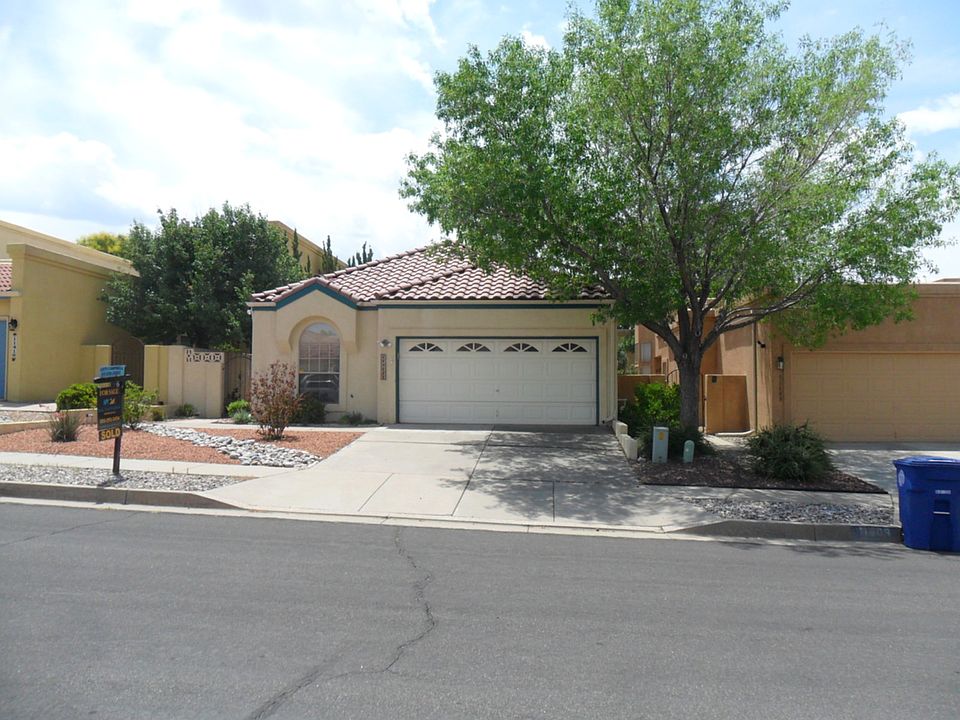 1st image of 11412 Malaguena Ln NE