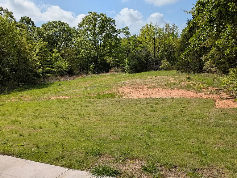 Circle Beach Rd — Photo 9