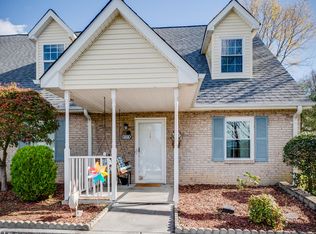 1008 Milton Ct, Kingsport, TN 37664