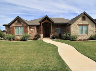 702 N 2nd St, Wolfforth, TX 79382