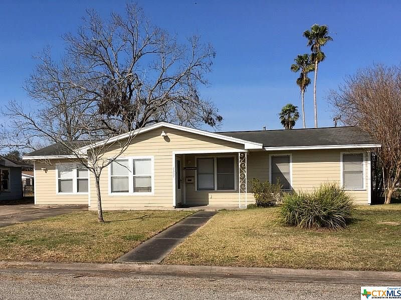 1st image of 2302 Mimosa Ave