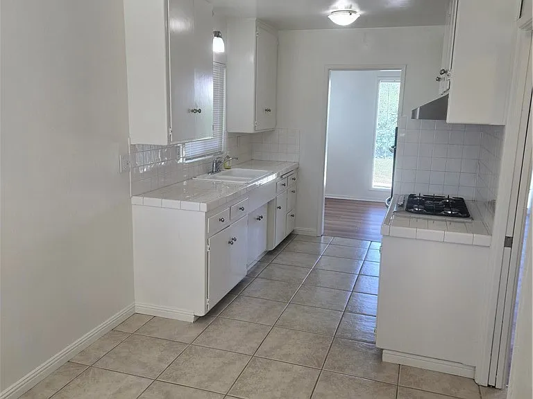 5769 E Oakbrook St — Photo 5