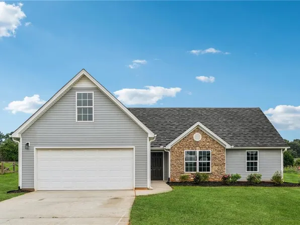 206 Ballast Trl, Winder, GA 30680