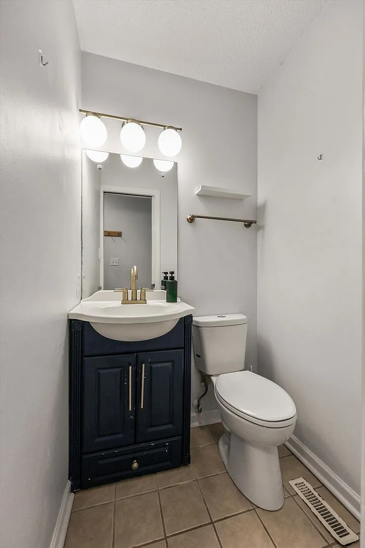 Knoxville 37923 - 2 bedroom, 1. — Photo 4