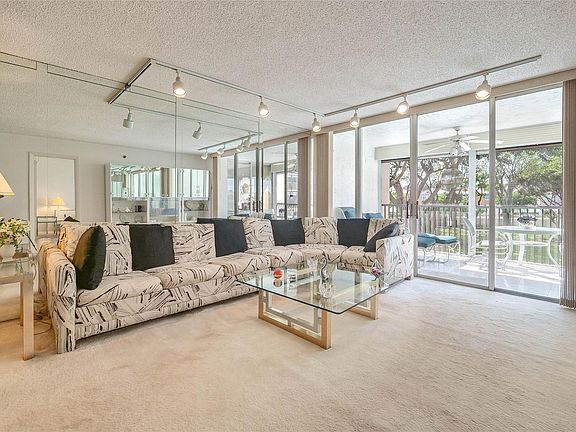 5th image of 3910 Inverrary Boulevard #203-B