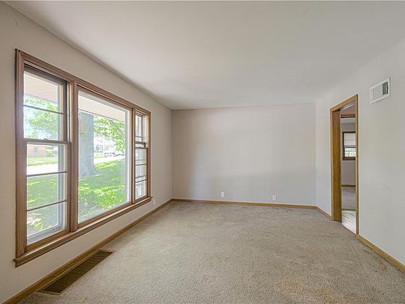 5th image of 2031 S Pearl St