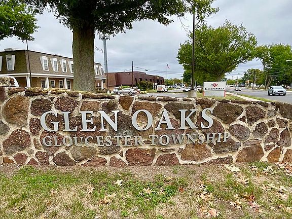 2nd image of 4 Bull Run Rd