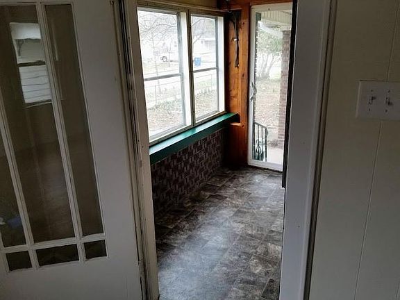 2nd image of 2028 N 29th St