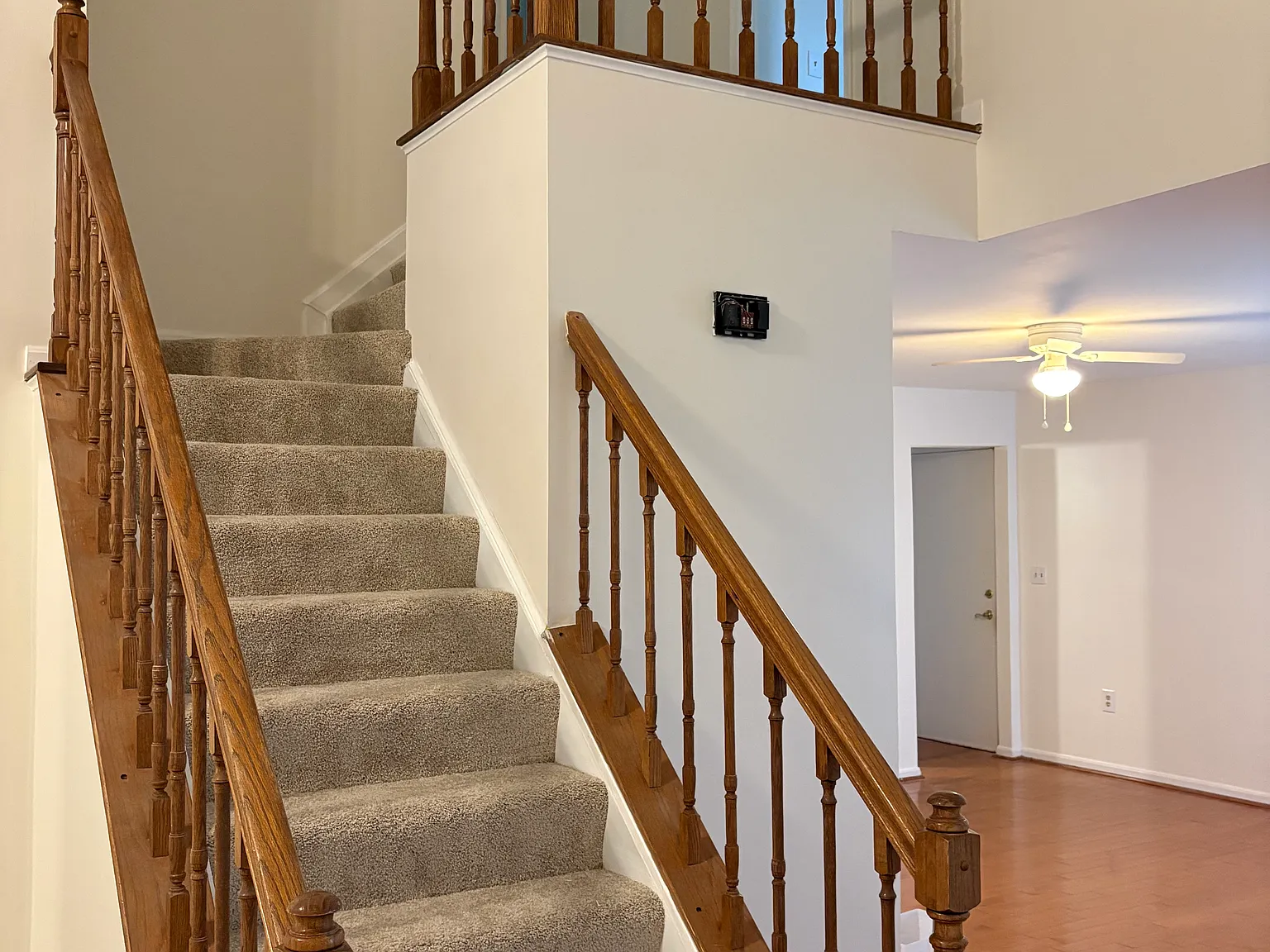 3 bed, 2.5 bath, 1713 sqft, $3,200 — Photo 4