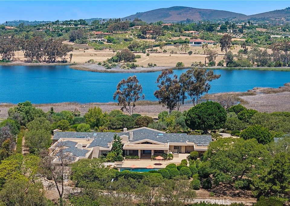 1st image of 6533 Lago Lindo