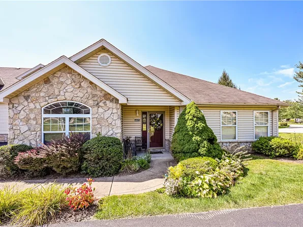 6075 Triple Crown Cir, Greensburg, PA 15601