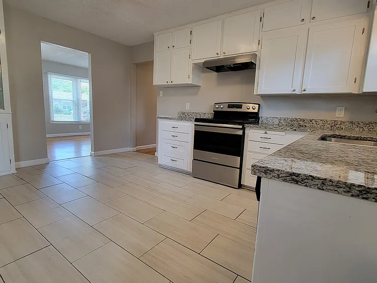 4804 Sabelle Ln — Photo 7