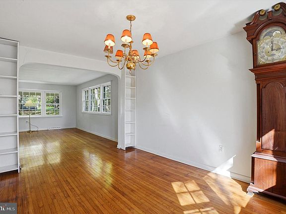 4th image of 662 Deaver Dr