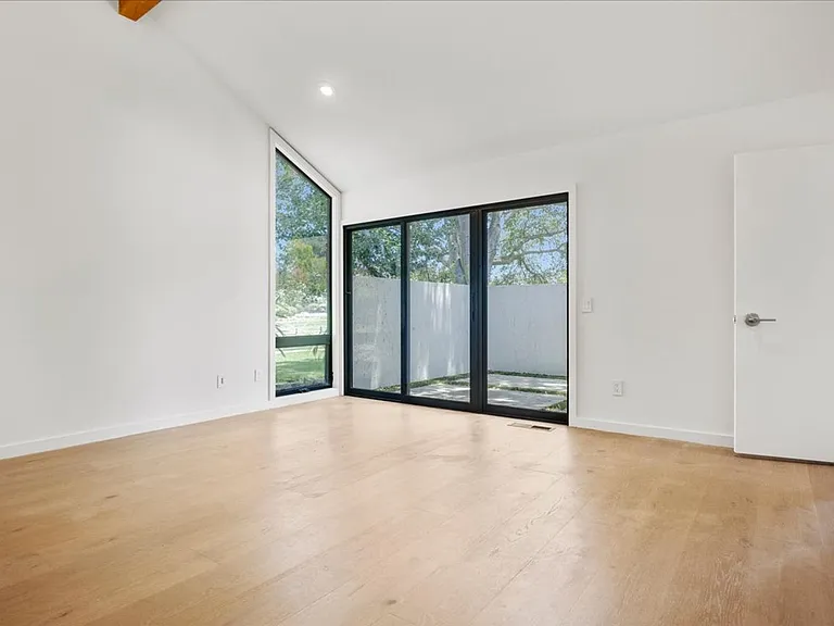 9503 Alder Ct — Photo 9
