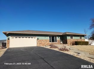 100 Faith Ct, East Peoria, IL