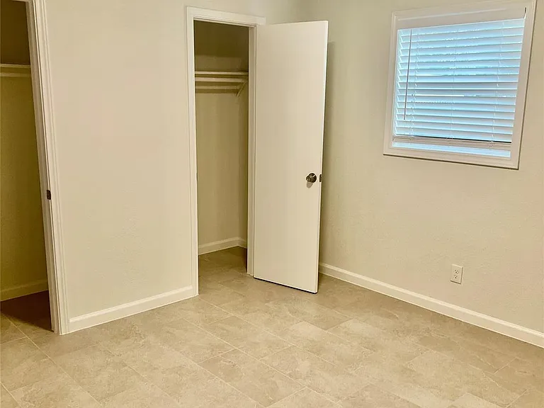 21510 Ruth Dr — Photo 7