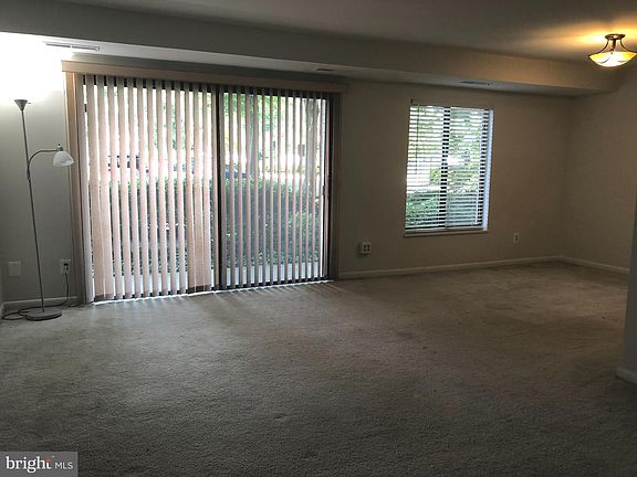 2nd image of 6001 Arlington Blvd APT 114