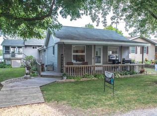 405 3rd St, Princeton, IA 52768