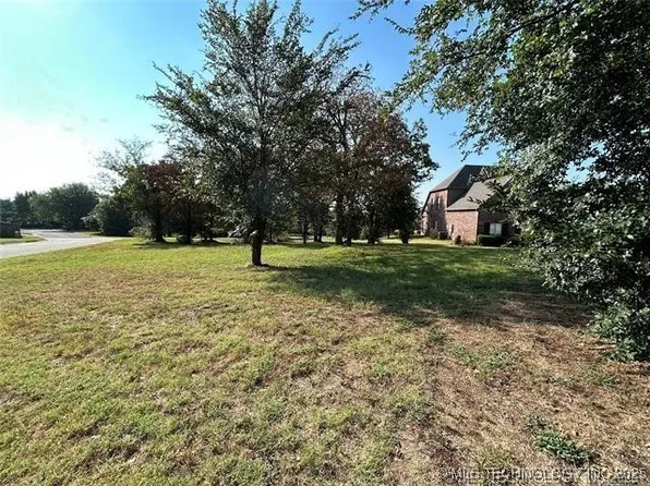 1 Cornelius Ct, Sapulpa, OK 74066