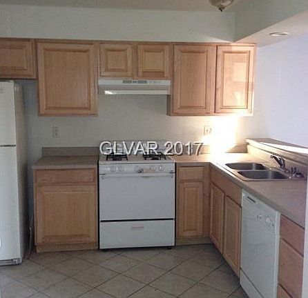 4th image of 4264 Tara Ave APT A