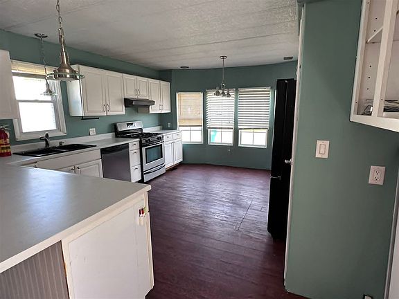 4th image of 526 N Lake St Lot 95