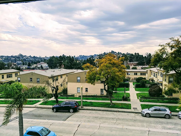 3335 Rowena Ave #6 — Photo 13