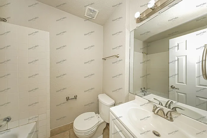 912 Craig Dr — Photo 10